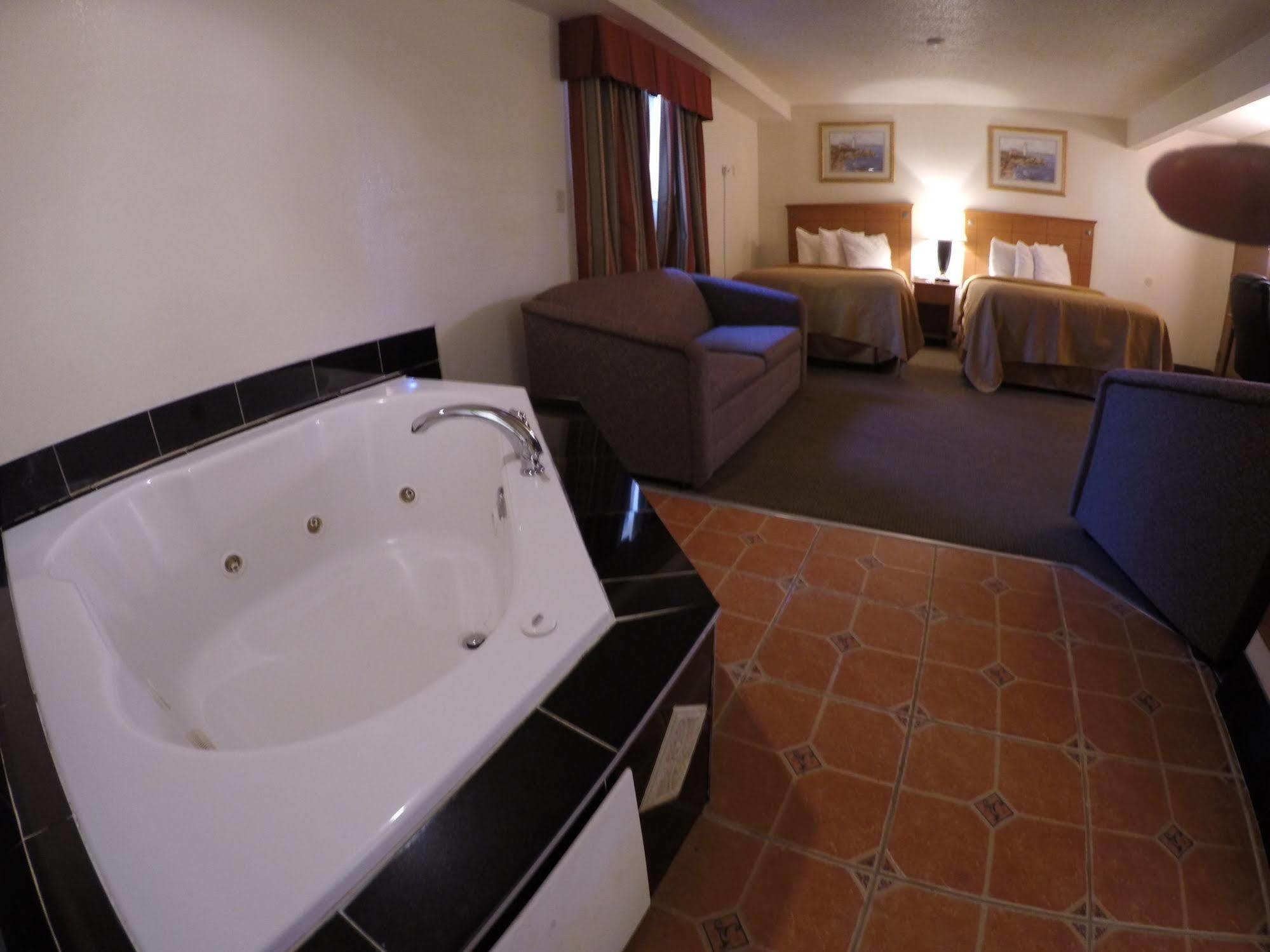 Rodeway Inn Point Pleasant Beach Esterno foto